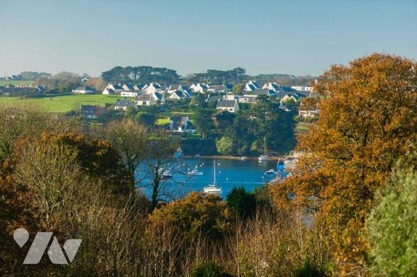 LANNILIS, secteur PRAT AR COUM. VUE MER. Magnifique contemporaine à ossature bois de plain pied...