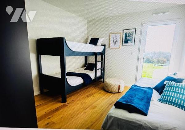 LANNILIS, secteur PRAT AR COUM. VUE MER. Magnifique contemporaine à ossature bois de plain pied...