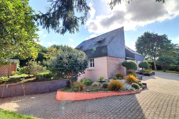 Gouesnou (29850) GOUESNOU - LA VALLEE VERTE MAISON D'ARCHITECTE DE 172 m2 SUR PARCELLE PAYSAGER DE 1558 m2