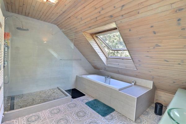 Gouesnou (29850) GOUESNOU - LA VALLEE VERTE MAISON D'ARCHITECTE DE 172 m2 SUR PARCELLE PAYSAGER DE 1558 m2