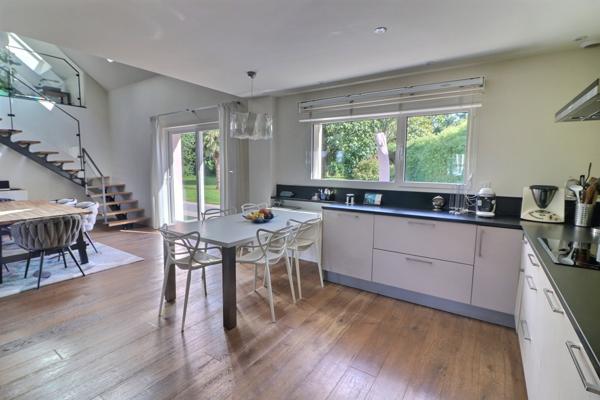 Gouesnou (29850) GOUESNOU - LA VALLEE VERTE MAISON D'ARCHITECTE DE 172 m2 SUR PARCELLE PAYSAGER DE 1558 m2