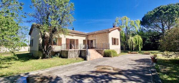 MAISON 5 PIECES DE 150 m² AVEC TERRAIN DE 3000 M² SUR LUNEL