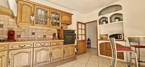 MAISON 5 PIECES DE 150 m² AVEC TERRAIN DE 3000 M² SUR LUNEL
