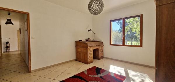 MAISON 5 PIECES DE 150 m² AVEC TERRAIN DE 3000 M² SUR LUNEL