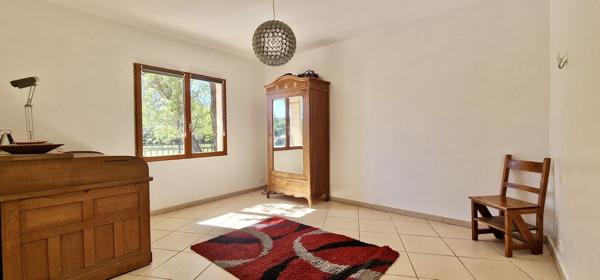 MAISON 5 PIECES DE 150 m² AVEC TERRAIN DE 3000 M² SUR LUNEL