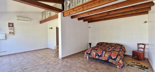 MAISON 5 PIECES DE 150 m² AVEC TERRAIN DE 3000 M² SUR LUNEL