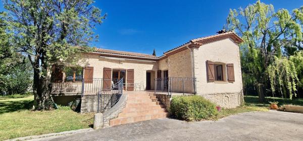 MAISON 5 PIECES DE 150 m² AVEC TERRAIN DE 3000 M² SUR LUNEL