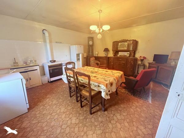 Maison 58 240 € Saint-Junien 4 p 105 m² DPE D