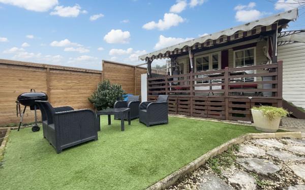 Maison à vendre    3 pièces •  Massieux