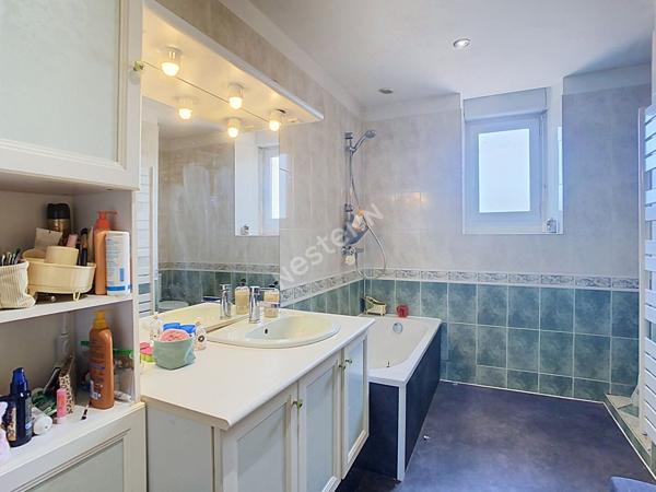 Maison en pierre à vendre sur Montigné Montfaucon