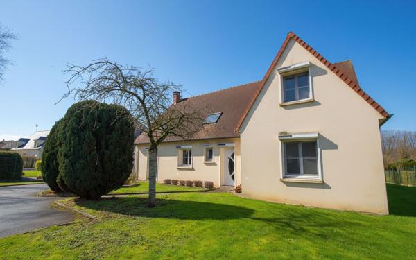 Maison à vendre    8 pièces •  Noyon