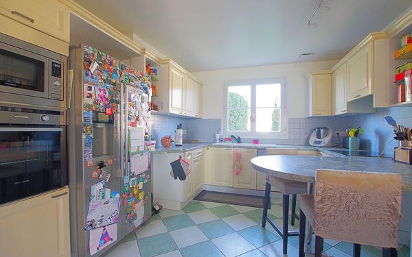 Maison à vendre    8 pièces •  Noyon