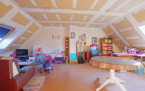 Maison à vendre    8 pièces •  Noyon