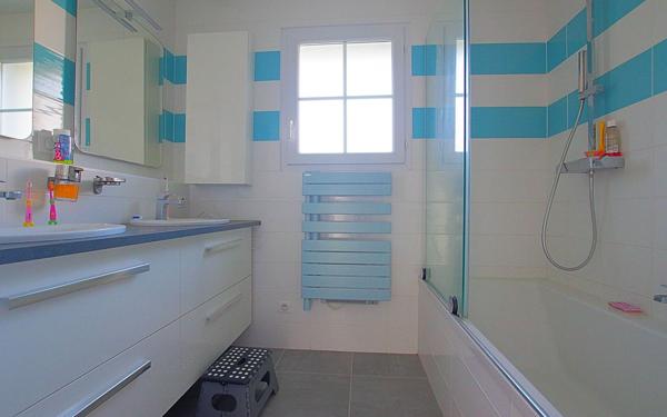 Maison à vendre    8 pièces •  Noyon