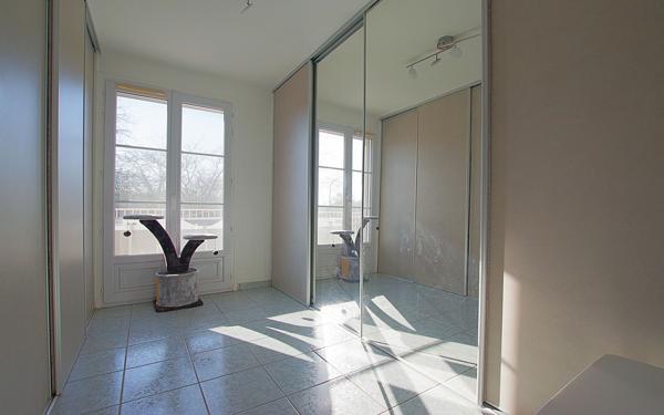 Maison à vendre    8 pièces •  Noyon