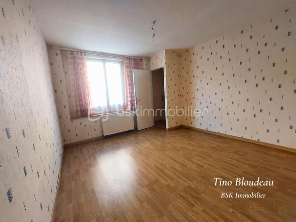 Maison ancienne de 305 m²