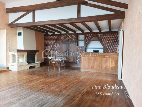 Maison ancienne de 305 m²