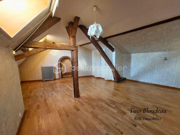 Maison ancienne de 305 m²