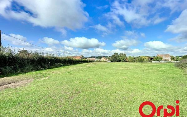 Terrain à vendre    Coust