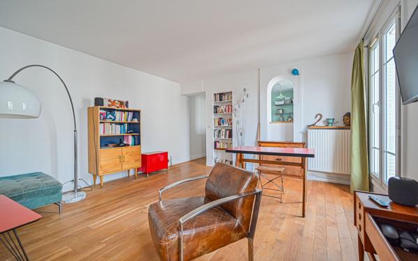 Appartement à vendre    3 pièces • 65,47 m2 Paris 18