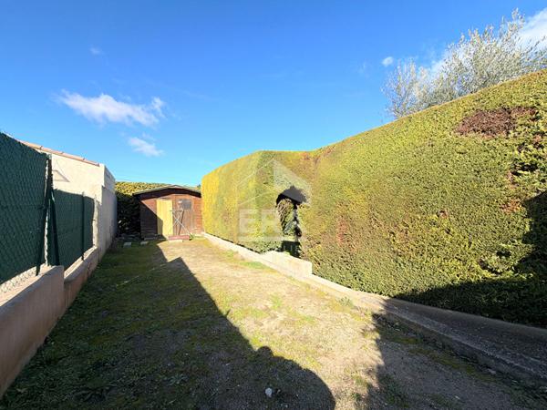 A VENDRE 84120 PERTUIS MAISON TYPE 5 PIECES D'ENVIRON 84M² AVEC JARDIN ET GARAGE.