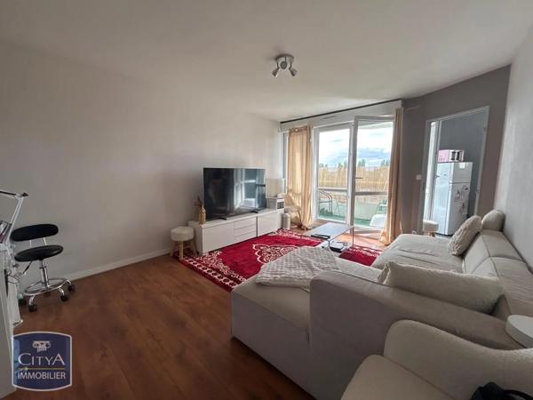 Appartement à louer 2 pièces 51.87m² Châtellerault (86100)