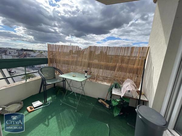 Appartement à louer 2 pièces 51.87m² Châtellerault (86100)