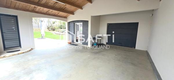 Pavillon de plain-pied 2021, 120m², 3 chambres, car-port + garage.