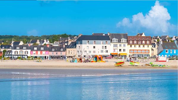 Maison Crozon 130 m2  avec suite parentale de plain-pied à 2 pas de la plage de Morgat