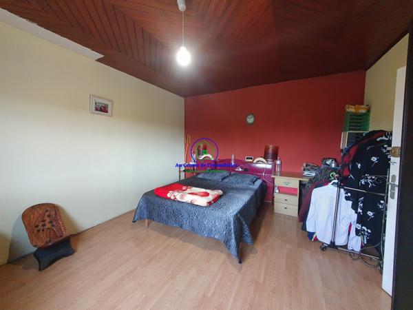 VENTE : Maison de village avec garage et jardin