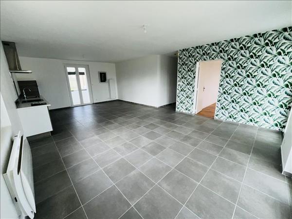 Maison à louer 980 € CC BRESSOLS 4 p 101 m² DPE C
