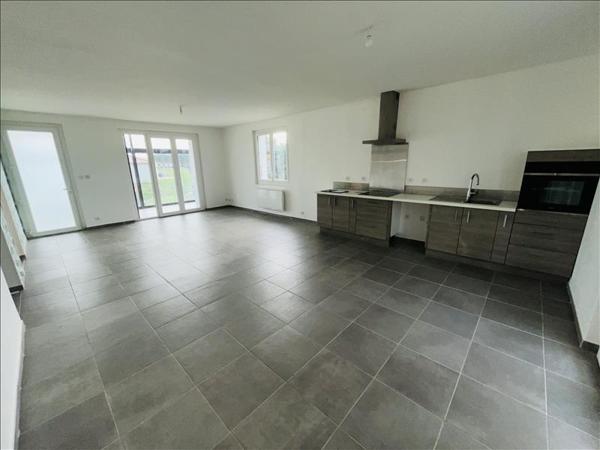 Maison à louer 980 € CC BRESSOLS 4 p 101 m² DPE C