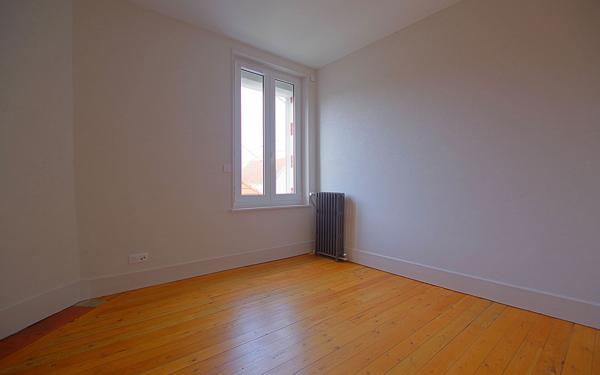 Maison à louer    4 pièces •  Nesle