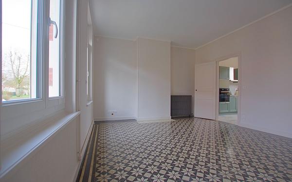 Maison à louer    4 pièces •  Nesle