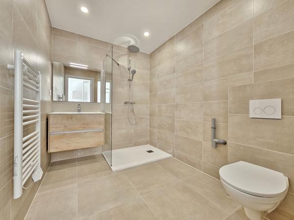 AJACCIO T2 récent 47m² Ajaccio (20090)