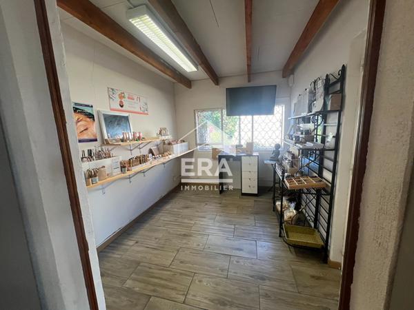 Hangar à fort potentiel avec multiples possibilités d'aménagement !