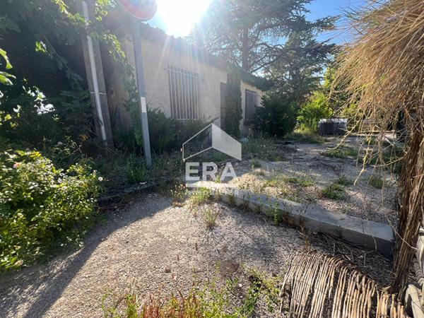 Hangar à fort potentiel avec multiples possibilités d'aménagement !