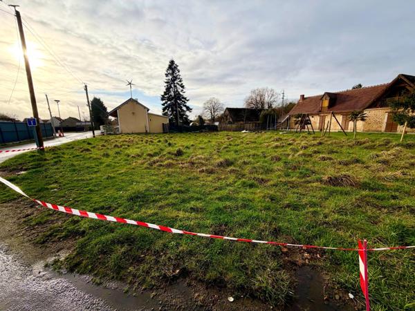 Terrain à SAINT-MARS-LA-BRIERE, 72470 - 435m²