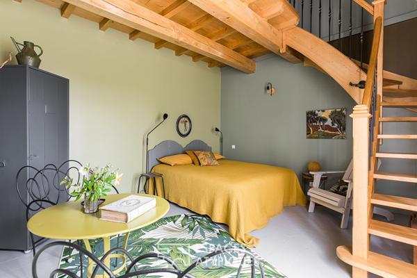 Ancienne ferme rénovée avec loft au coeur des vignes