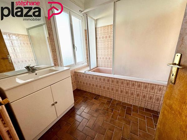Immeuble 7 pièces 109.53 m2