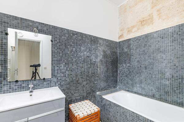 33000 BORDEAUX PLACE CAMILLE JULIAN APPARTEMENT 3 PIECES