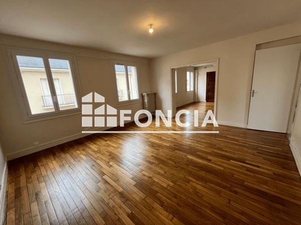 Location Appartement 3 pièces 75.9 m² - 4 RUE DE LATTRE DE TASSIGNY Chartres 28000