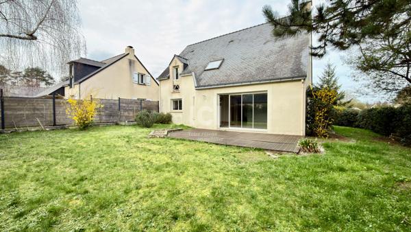 THOUARÉ-SUR-LOIRE Maison rénovée avec goût, 140 m², superbe jardin sans vis-à-vis
