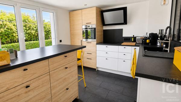 THOUARÉ-SUR-LOIRE Maison rénovée avec goût, 140 m², superbe jardin sans vis-à-vis