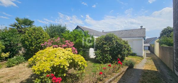 THOUARÉ-SUR-LOIRE Maison rénovée avec goût, 140 m², superbe jardin sans vis-à-vis