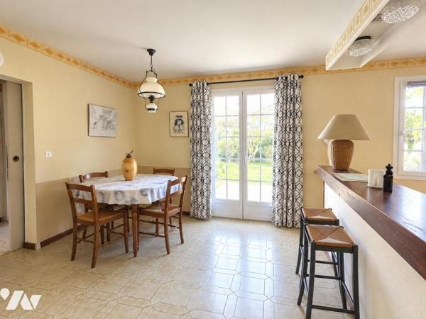 A VENDRE - BASSE-GOULAINE- Centre - Maison de Plain-Pied d'env 88.69m² hab sur 841m² de terrain
