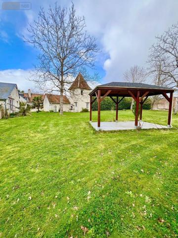 Maison de ville à vendre à Écueillé dans l'Indre (36240), ref : 016/449