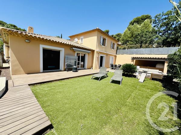 Maison à vendre  8 pièces - 130 m2 CARQUEIRANNE - 83