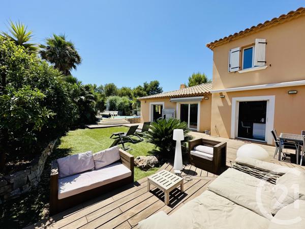 Maison à vendre  8 pièces - 130 m2 CARQUEIRANNE - 83