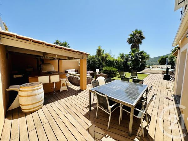 Maison à vendre  8 pièces - 130 m2 CARQUEIRANNE - 83